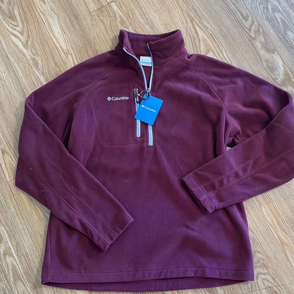 Columbia men’s fleece pullover. Large. Maroon. NWT